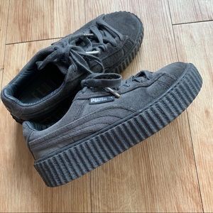 NWOT Fenty Puma Creeper Grey